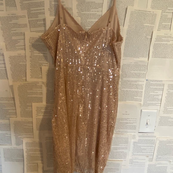 Sequin dresses ⚠️BUNDLE⚠️ - Picture 2 of 4